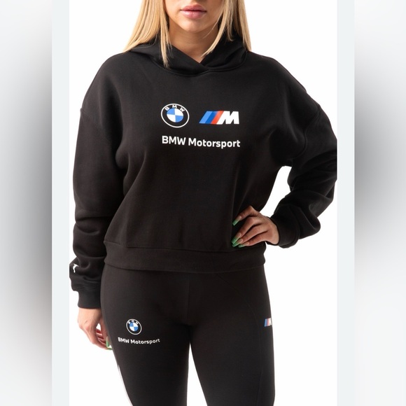 PUMA Women's  BMW M Motorsport Essentials Logo Cropped Hoodie-Size Medium - Picture 1 of 11